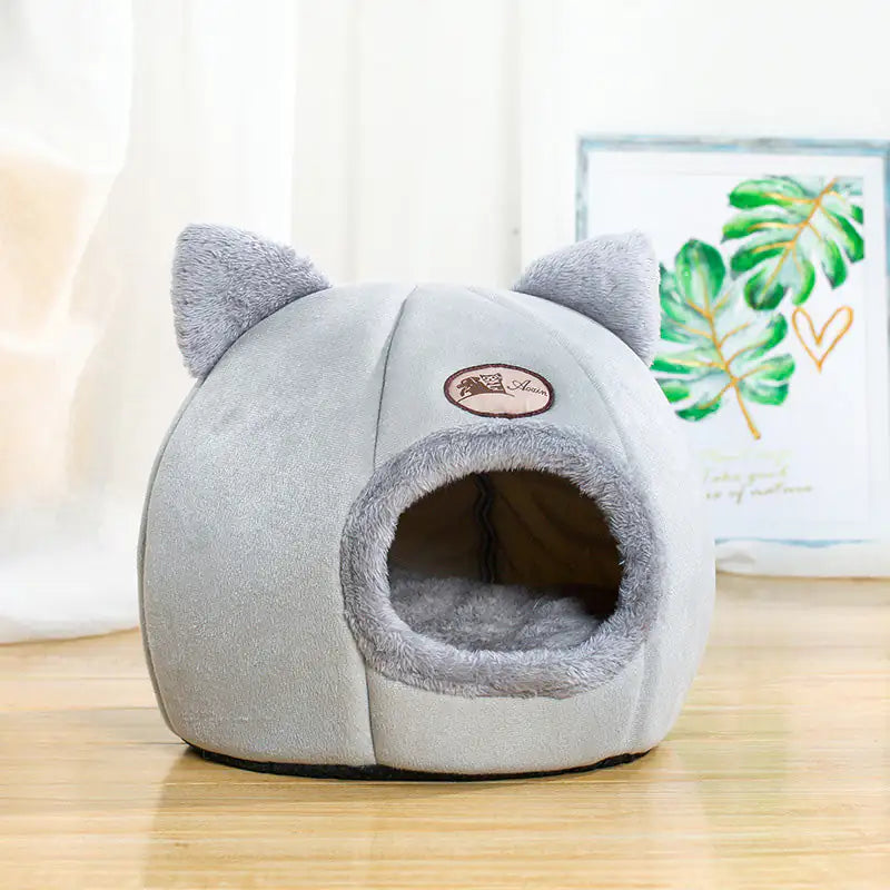 Eco-friendly and durable furry home bed for pets, crafted for daily relaxation